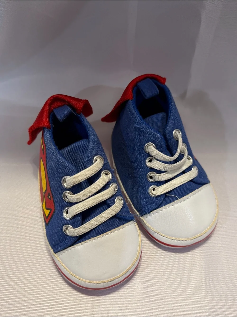 Superman Baby High-Top shoes with cape size 6-9 months